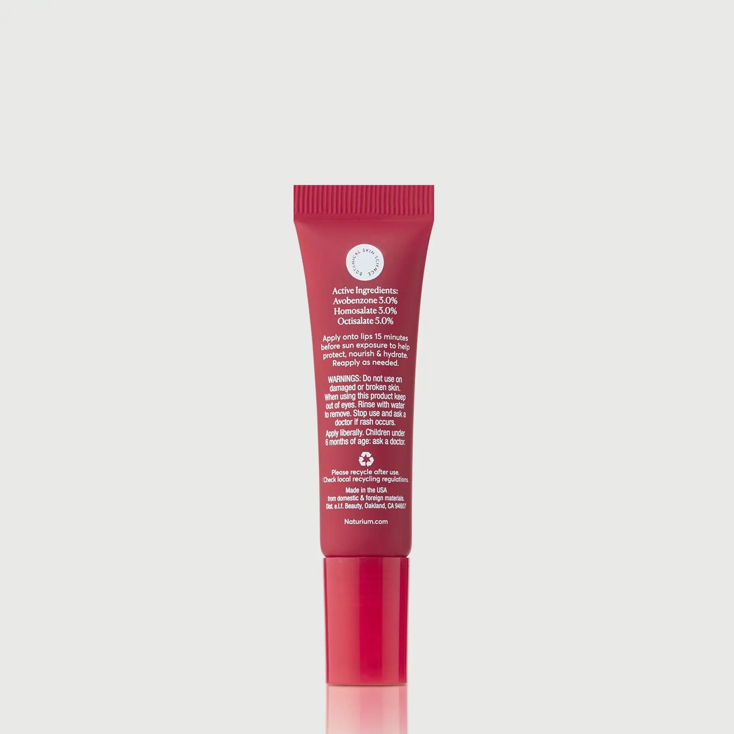 phyto-glow-lip-balm-spf-45-oasis-d7 NATR-10125_PhytoGlow_SPF_Oasis_primary_capon_back_bonebkgd_1.webp