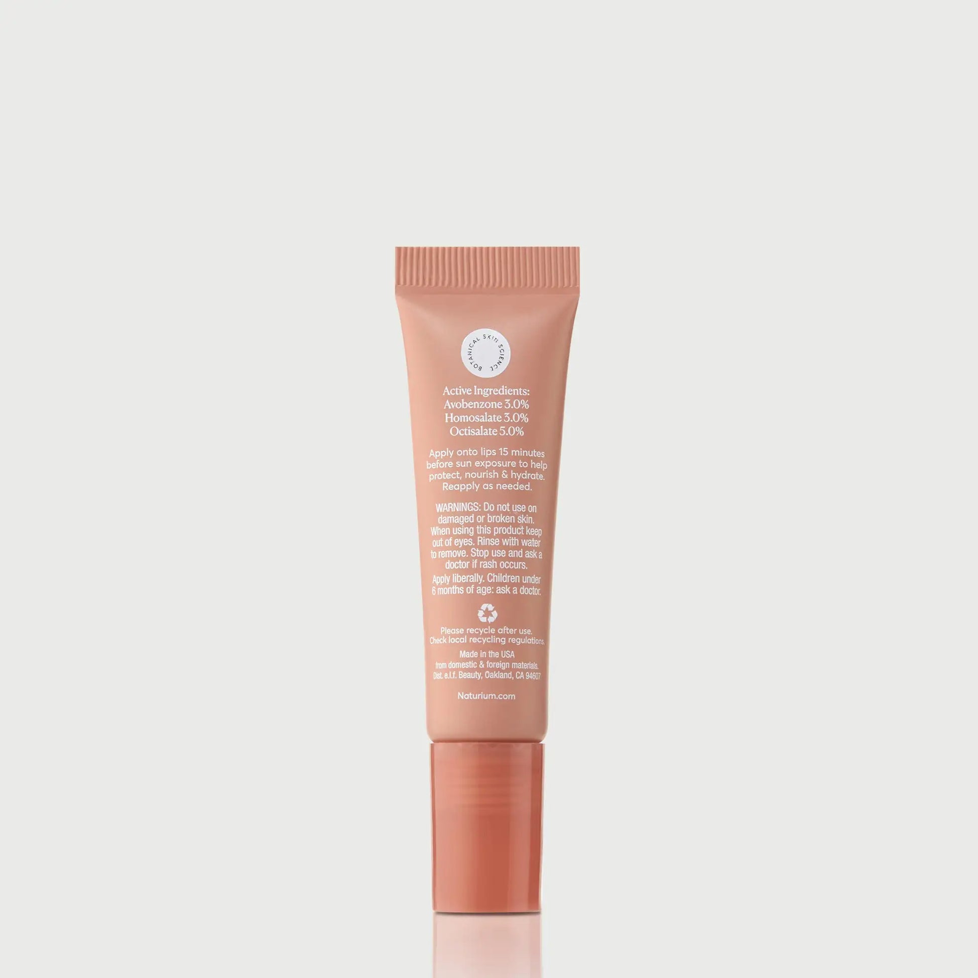 phyto-glow-lip-balm-spf-45-getaway-g6 NATR-10126_PhytoGlow_SPF_Getaway_primary_capon_back_bonebkgd_1.webp